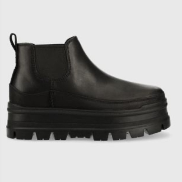 UGG LEATHER CHELSEA BOOT - Picture 1 of 5